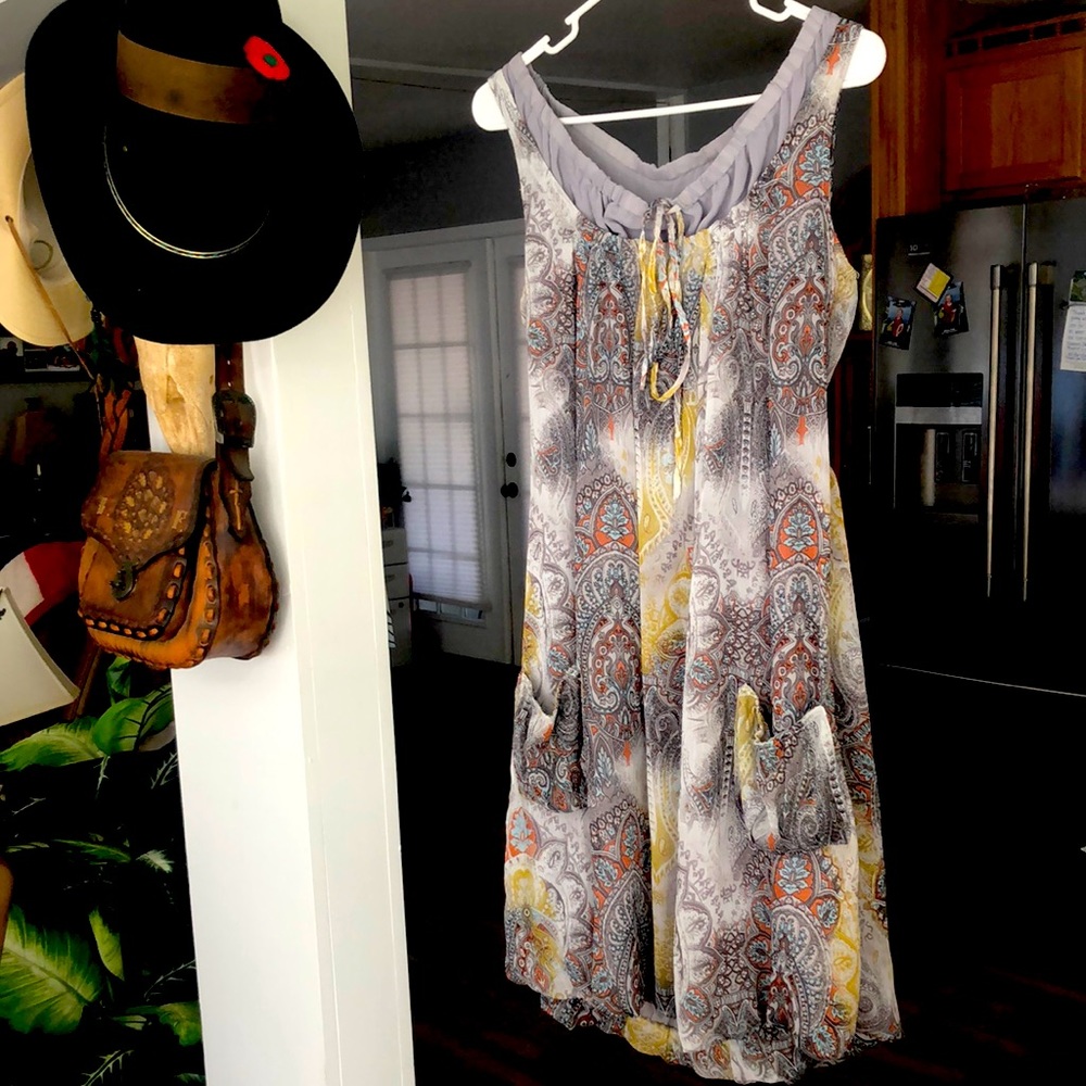 Beautiful dress with POCKETS 🤩